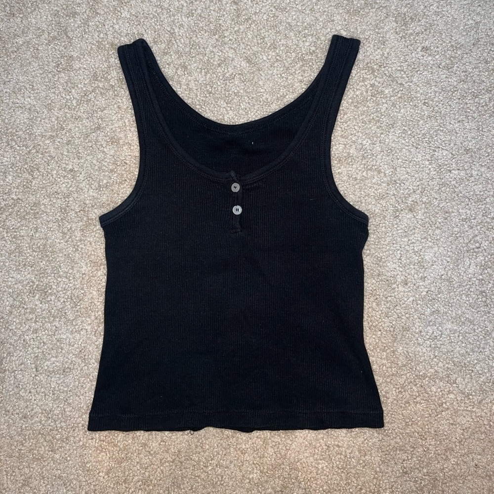 Cropped Black Tank